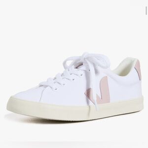 Veja Campo Sneakers in White/Babe